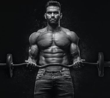 Ejercicio pesas. B�ceps